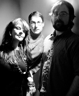 Carmen Townsend (with drummer Thomas Allen and bassist Shane O'Handley) - photo: Bill Potter