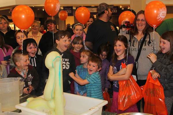 Kids react excitedly to the Chemistry Magic Show during last years CBU Mall of Science at the Mayflower Mall - photo: CBU Mall of Science